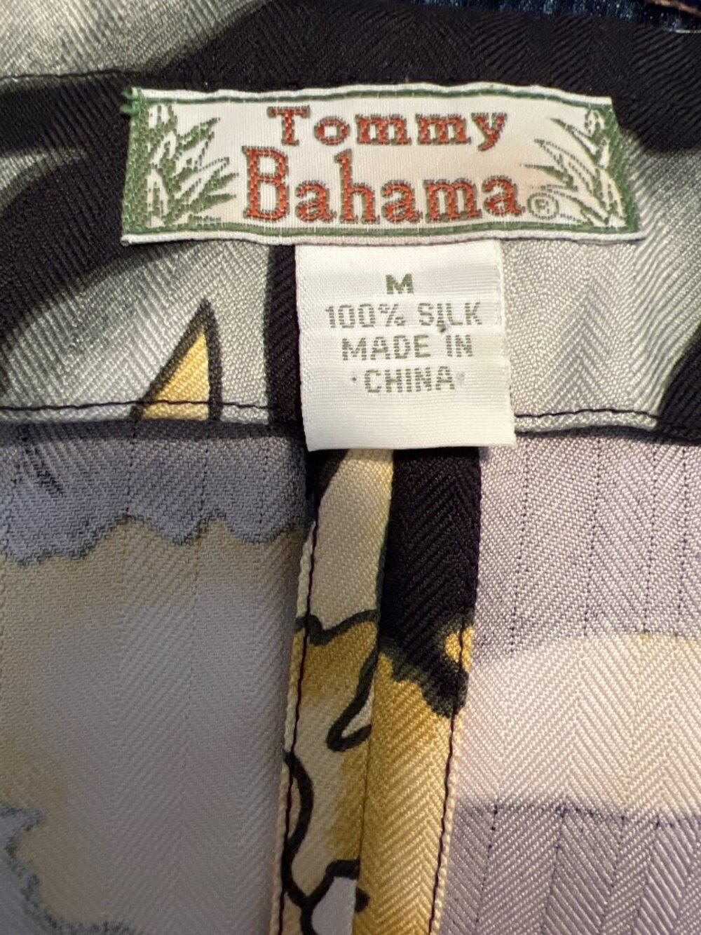 women's TOMMY BAHAMA vintage silk size M medium hawaiian print sleeveless top - Picture 4 of 4